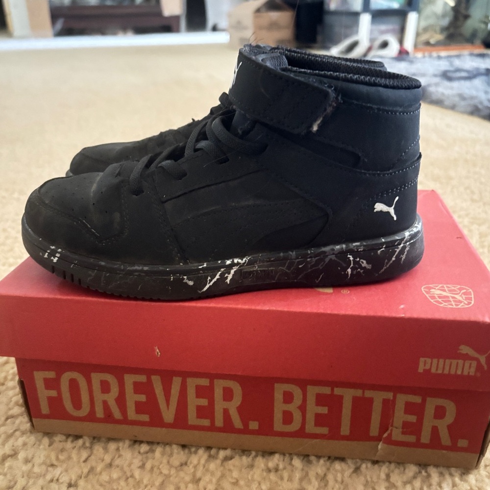 Puma Kids Black High-Top Sneakers size 2
